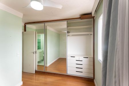 Apartamento à venda com 75m², 3 quartos e 2 vagasSuíte