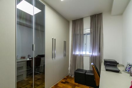 Apartamento à venda com 74m², 3 quartos e 2 vagasQuarto 1