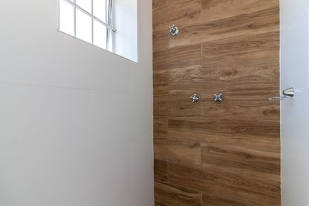 Casa para alugar com 55m², 3 quartos e sem vaga Casa para alugar com 55m², 3 quartos e sem vagaBanheiro da Suíte 2