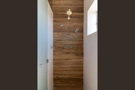 Casa para alugar com 55m², 3 quartos e sem vaga Casa para alugar com 55m², 3 quartos e sem vagaBanheiro da Suíte 1