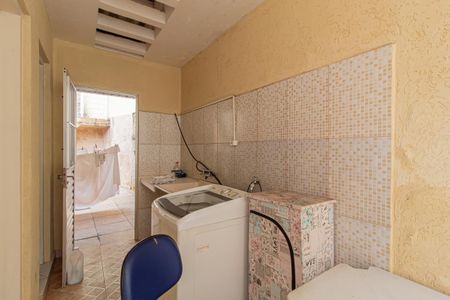 Casa para alugar com 300m², 2 quartos e 1 vaga Casa para alugar com 300m², 2 quartos e 1 vagaÁrea de Serviço