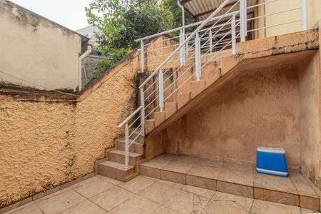 Casa para alugar com 300m², 2 quartos e 1 vaga Casa para alugar com 300m², 2 quartos e 1 vagaQuintal