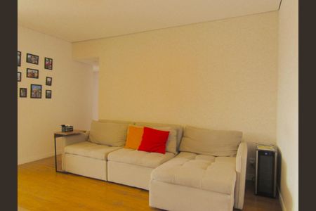Apartamento à venda com 75m², 3 quartos e 2 vagasSala - Cozinha