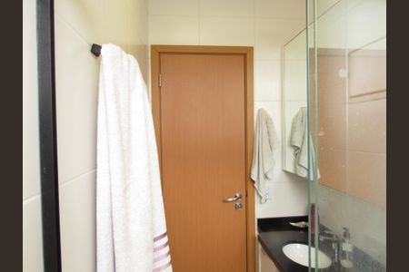 Apartamento à venda com 75m², 3 quartos e 2 vagasBanheiro 2