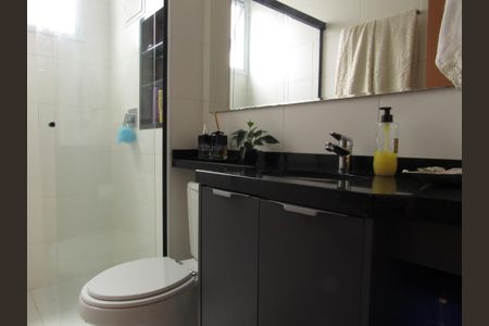 Apartamento à venda com 75m², 3 quartos e 2 vagasBanheiro 2
