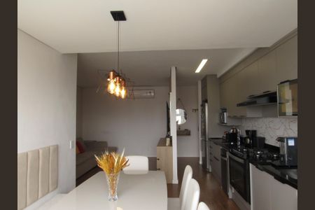 Apartamento à venda com 75m², 3 quartos e 2 vagasSala - Cozinha