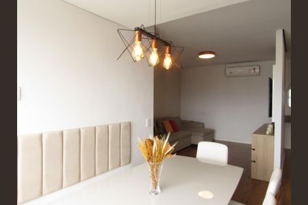 Apartamento à venda com 75m², 3 quartos e 2 vagasSala - Cozinha