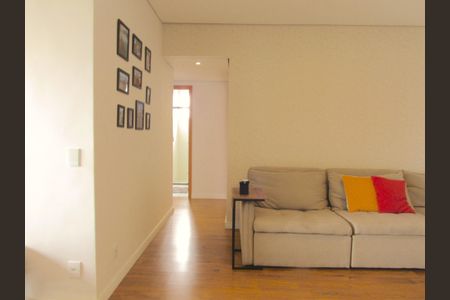 Apartamento à venda com 75m², 3 quartos e 2 vagasSala - Cozinha
