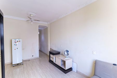 Studio para alugar com 32m², 1 quarto e sem vaga Studio para alugar com 32m², 1 quarto e sem vagaSala/Quarto