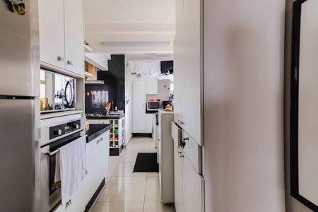 Apartamento à venda com 98m², 2 quartos e 1 vagaCozinha e Área de Serviço