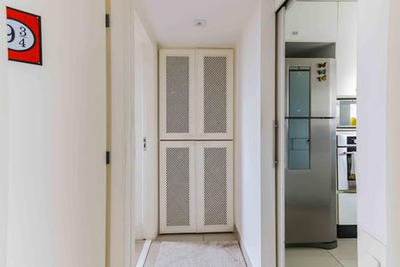 Apartamento à venda com 98m², 2 quartos e 1 vagaCorredor Roupeiro