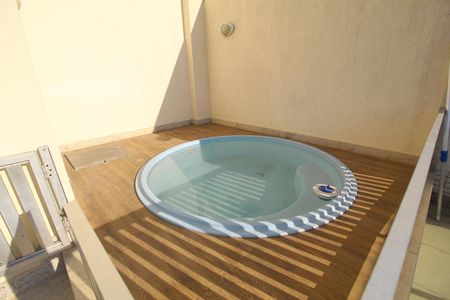 Studio para alugar com 85m², 1 quarto e sem vagaPiscina
