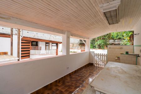 Casa à venda com 150m², 2 quartos e 5 vagasEdicula