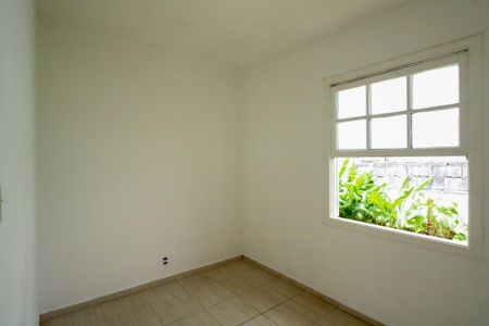 Quarto 2 de casa à venda com 2 quartos, 150m² em Sapoema, Diadema