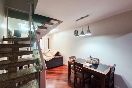 Sala de casa à venda com 3 quartos, 126m² em Conjunto Residencial Pombeva, São Bernardo do Campo
