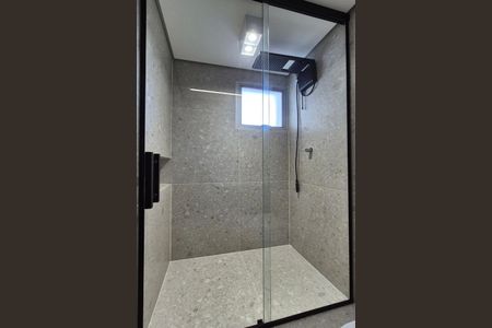 Banheiro  de kitnet/studio à venda com 1 quarto, 43m² em Centro, Campinas