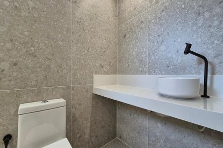 Banheiro de kitnet/studio à venda com 1 quarto, 43m² em Centro, Campinas