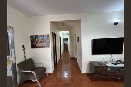 Corredor de casa para alugar com 2 quartos, 120m² em Campinho, Rio de Janeiro