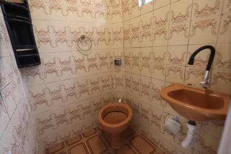 Banheiro de casa para alugar com 1 quarto, 60m² em Vila Prudente, São Paulo