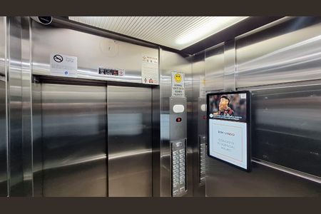 Apartamento para alugar com 141m², 3 quartos e 2 vagas Apartamento para alugar com 141m², 3 quartos e 2 vagasElevador