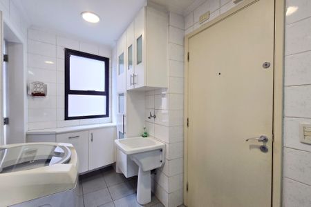 Apartamento para alugar com 119m², 2 quartos e 4 vagasÁrea de Serviço