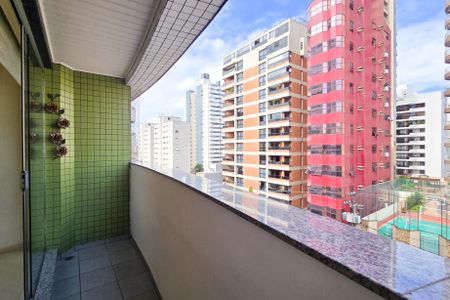 Apartamento para alugar com 119m², 2 quartos e 4 vagasSacada