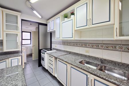 Apartamento para alugar com 119m², 2 quartos e 4 vagasCozinha 