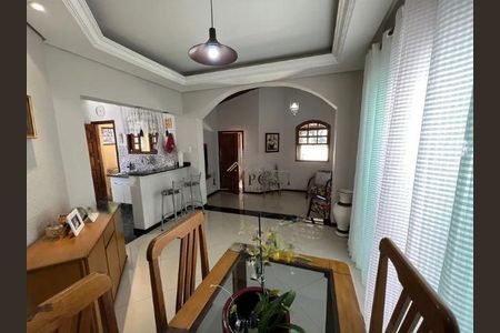 Casa à venda com 2 quartos, 160m² em Planalto, Belo Horizonte