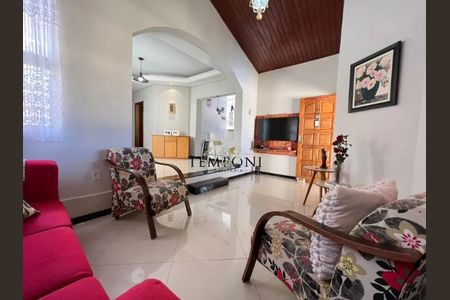 Casa à venda com 2 quartos, 160m² em Planalto, Belo Horizonte