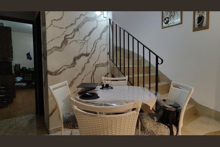 Casa à venda com 2 quartos, 130m² em Vila Espanhola, São Paulo