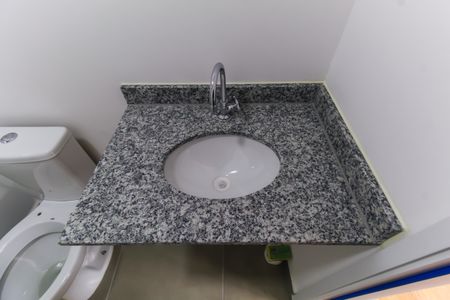 Banheiro de apartamento para alugar com 1 quarto, 24m² em Belenzinho, São Paulo