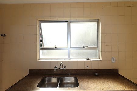 Apartamento para alugar com 80m², 2 quartos e 1 vagaCozinha