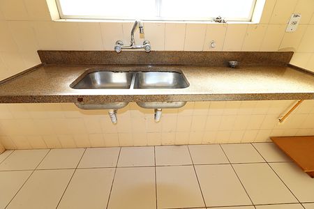 Apartamento para alugar com 80m², 2 quartos e 1 vagaCozinha