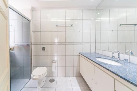 Apartamento à venda com 116m², 3 quartos e 2 vagasBanhreiro do Quarto 3