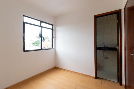 Quarto 1 de apartamento para alugar com 1 quarto, 40m² em Rebouças, Curitiba