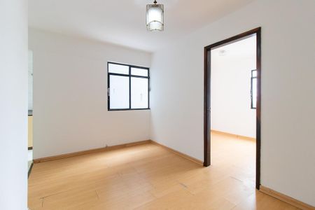 Sala de apartamento para alugar com 1 quarto, 40m² em Rebouças, Curitiba