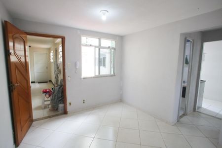 Sala de apartamento para alugar com 2 quartos, 50m² em Jacarepaguá, Rio de Janeiro