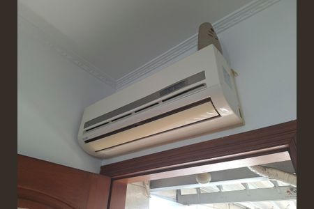 Casa à venda com 120m², 2 quartos e 3 vagasSala