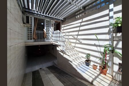 Casa à venda com 120m², 2 quartos e 3 vagasEntrada