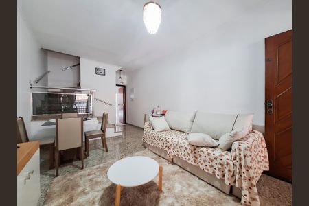 Casa à venda com 120m², 2 quartos e 3 vagasSala