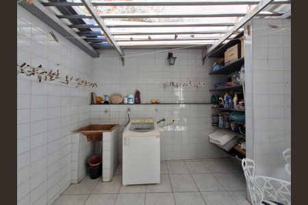 Casa à venda com 120m², 2 quartos e 3 vagasÁrea de Serviço