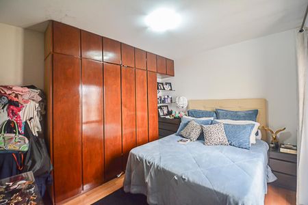 Casa para alugar com 582m², 4 quartos e 3 vagasEdícula