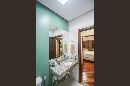 Casa para alugar com 582m², 4 quartos e 3 vagasBanheiro