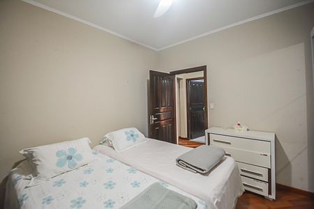 Casa para alugar com 582m², 4 quartos e 3 vagasQuarto