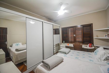 Casa para alugar com 582m², 4 quartos e 3 vagasQuarto