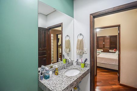 Casa para alugar com 582m², 4 quartos e 3 vagasBanheiro