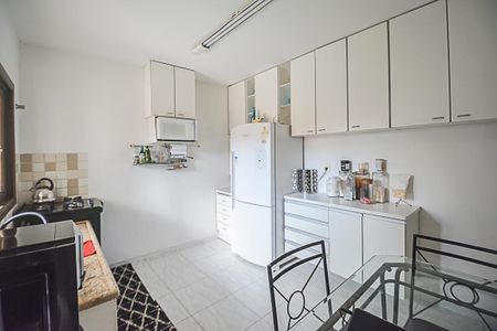 Casa para alugar com 582m², 4 quartos e 3 vagasEdícula