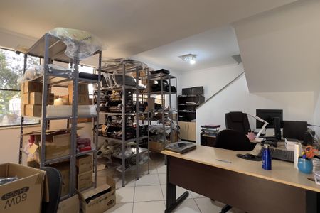 Casa para alugar com 120m², 3 quartos e 4 vagas Casa para alugar com 120m², 3 quartos e 4 vagasSala