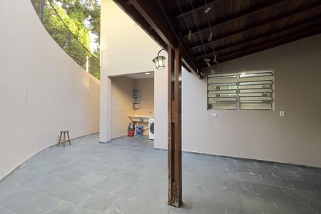 Área de Serviço e Churrasqueira de casa para alugar com 3 quartos, 120m² em Jardim Vila Galvao, Guarulhos