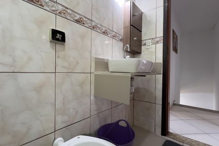 Casa para alugar com 120m², 3 quartos e 4 vagas Casa para alugar com 120m², 3 quartos e 4 vagasBanheiro